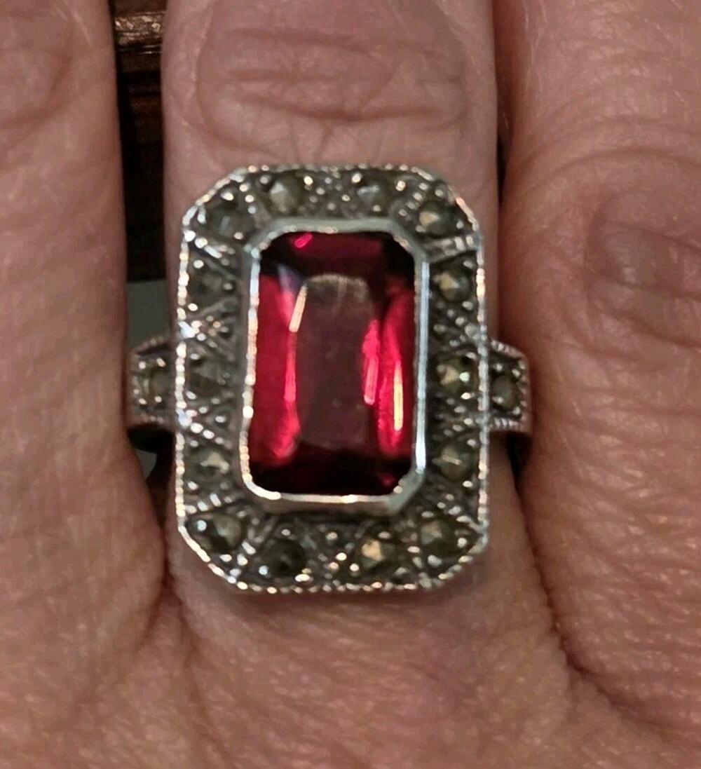 Vintage 925 Sterling Silver Red Gemstone Marcasite Art Deco Ring Size 7.5